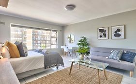 Cederberg Studio 19 In Green Point